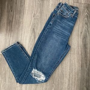 Brand: American Eagle Size: 0R Color: Dark Wash